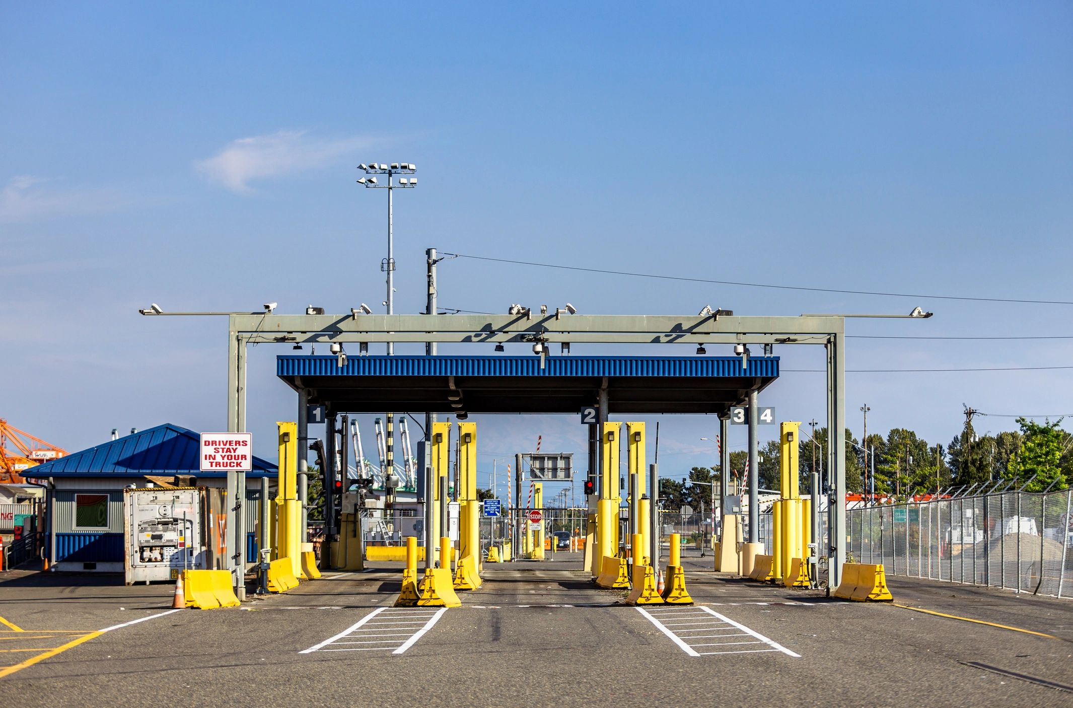 Container terminal and logistics gateway representing global exports
